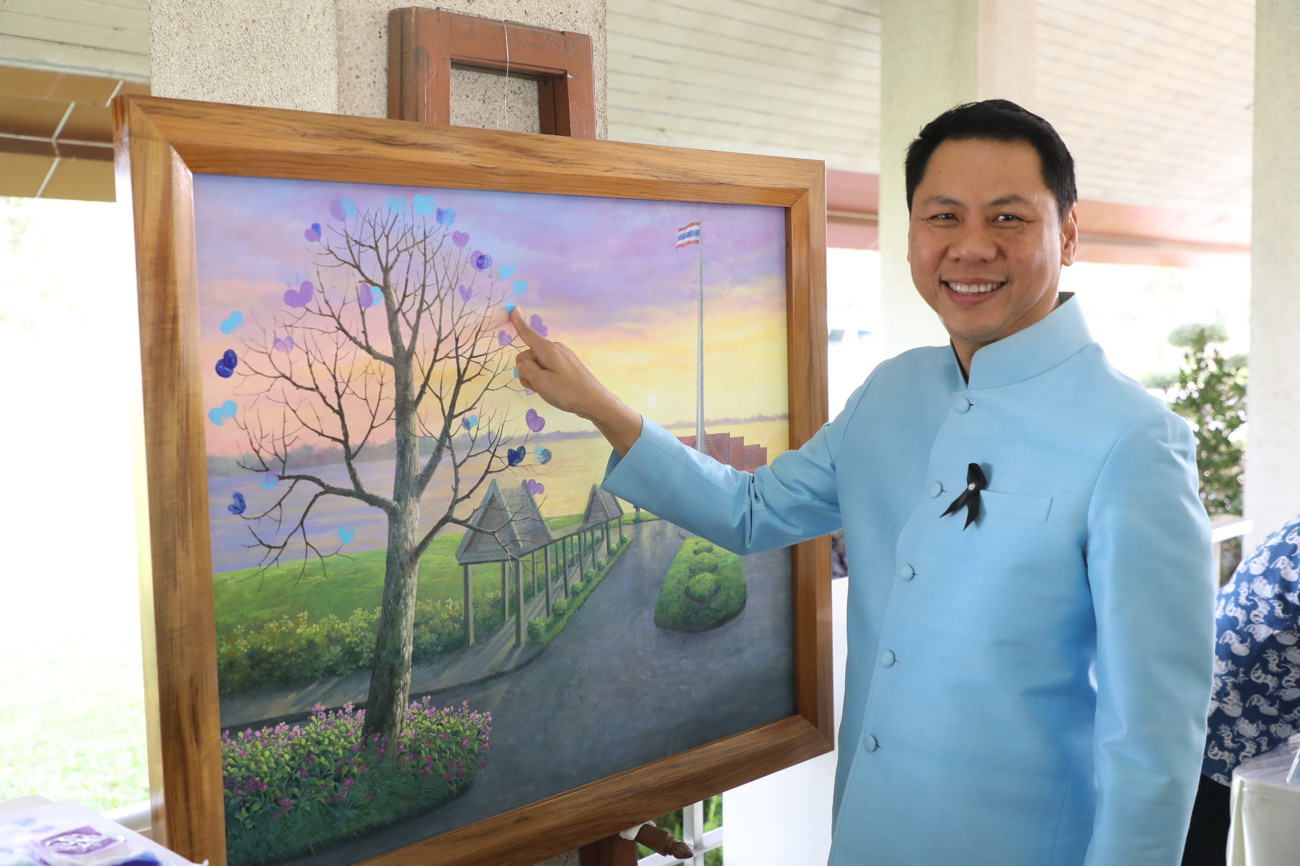 title - มากกว่าความรักระหว่างคู่ครอง คือความรักต่อปวงชน ส.ป.ก. จัดงาน “รักแห่งศิลป์ รักแห่งแผ่นดิน” พลังแห่งศิลปะที่เชื่อมโยงสถาบันและประชาชน